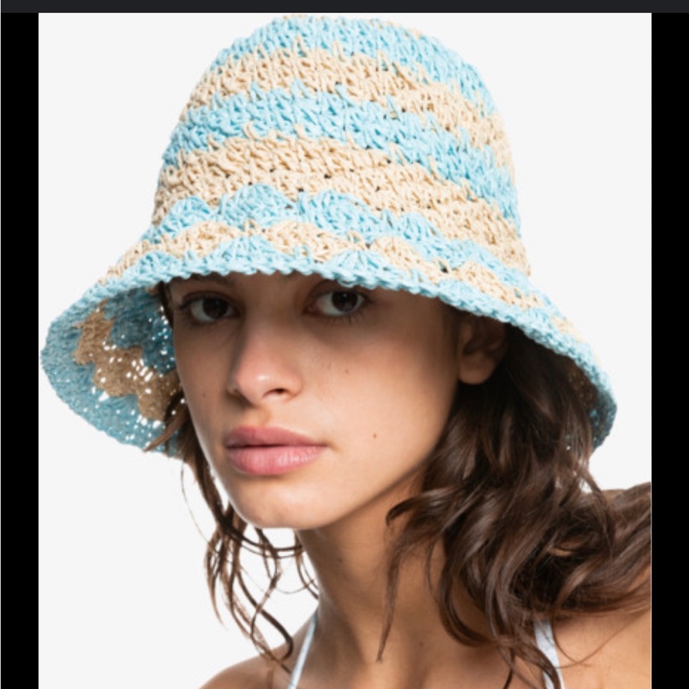 Quicksilver Womens Straw Bucket Hat Light Blue / Tan One Size Beach Style